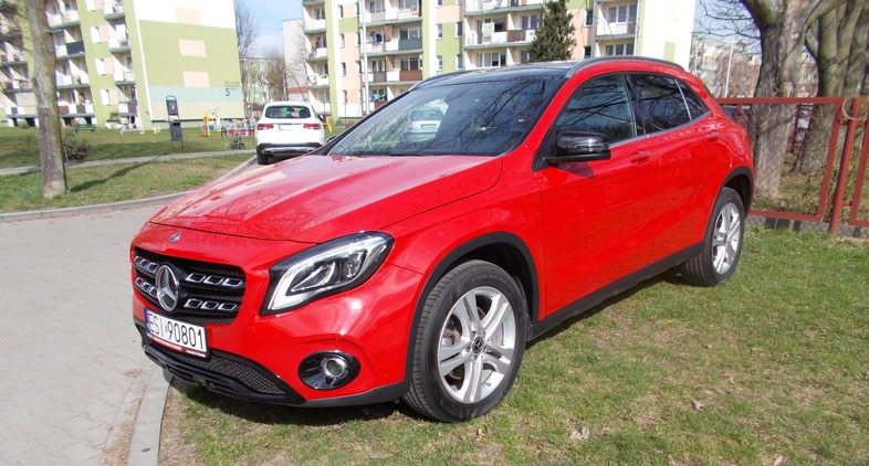 Mercedes-Benz GLA cena 92500 przebieg: 60500, rok produkcji 2019 z Sieradz małe 121